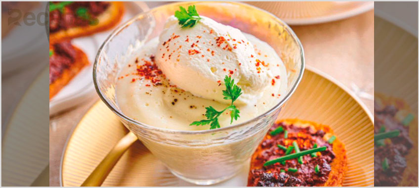 Velouté vegetal con tosta de morcilla